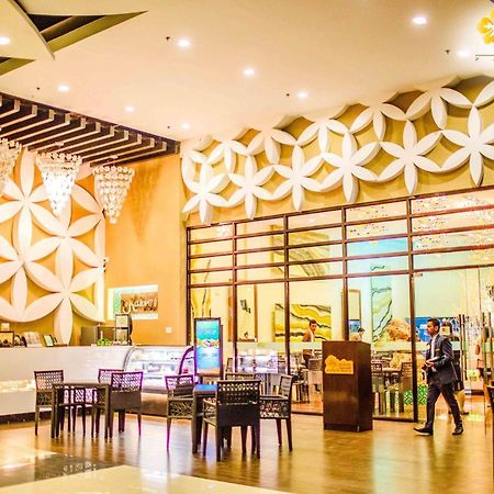 Aziza Paradise Hotel Puerto Princesa Екстер'єр фото