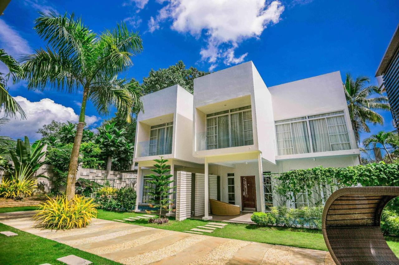 Aziza Paradise Hotel Puerto Princesa Екстер'єр фото