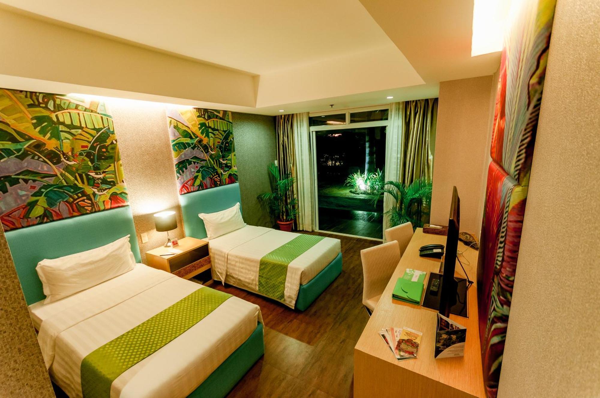 Aziza Paradise Hotel Puerto Princesa Екстер'єр фото