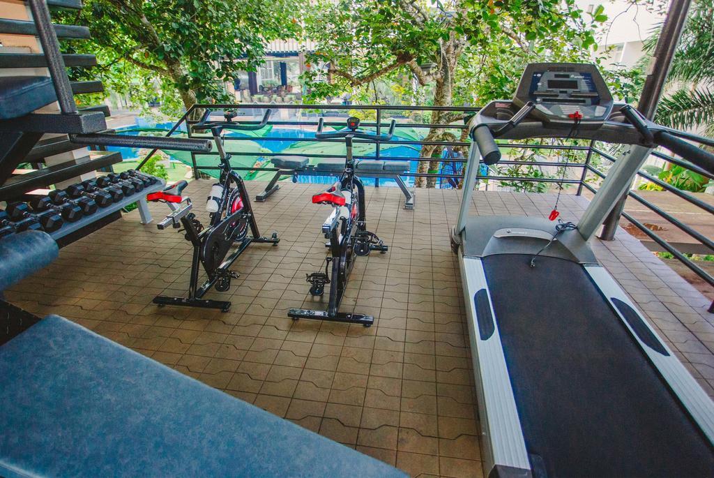 Aziza Paradise Hotel Puerto Princesa Екстер'єр фото
