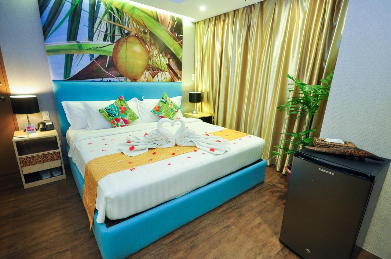 Aziza Paradise Hotel Puerto Princesa Екстер'єр фото