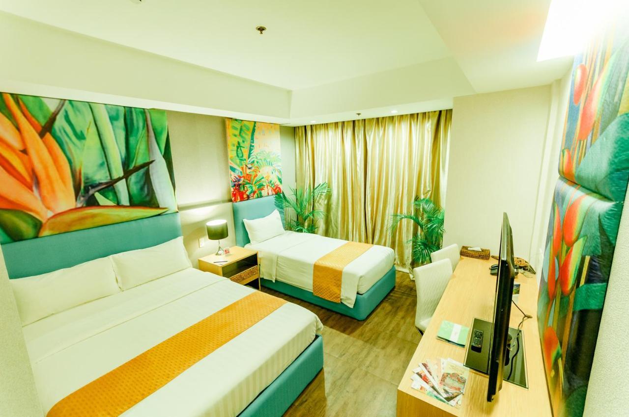 Aziza Paradise Hotel Puerto Princesa Екстер'єр фото